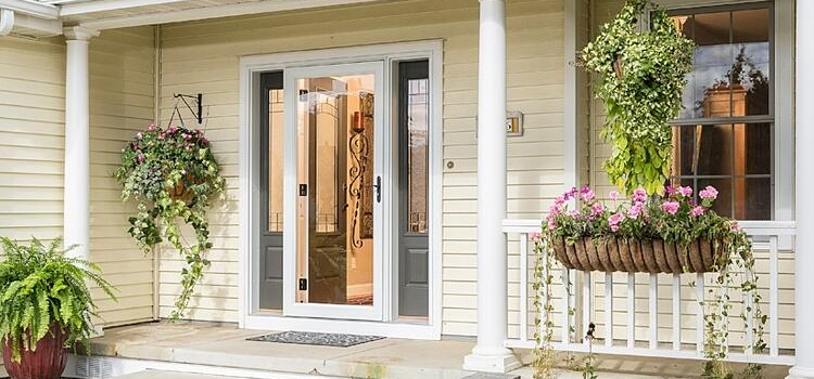 screen door installation in Lombard, IL